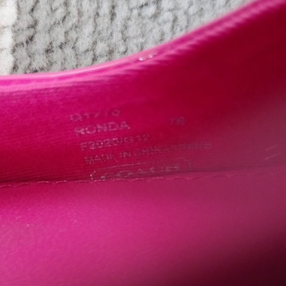 Coach Ronda Fuchsia Logo Ballet Flats EUC - Picture 5 of 14